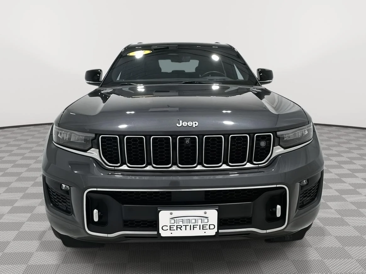 Used 2024 Gray Jeep Overland image 8