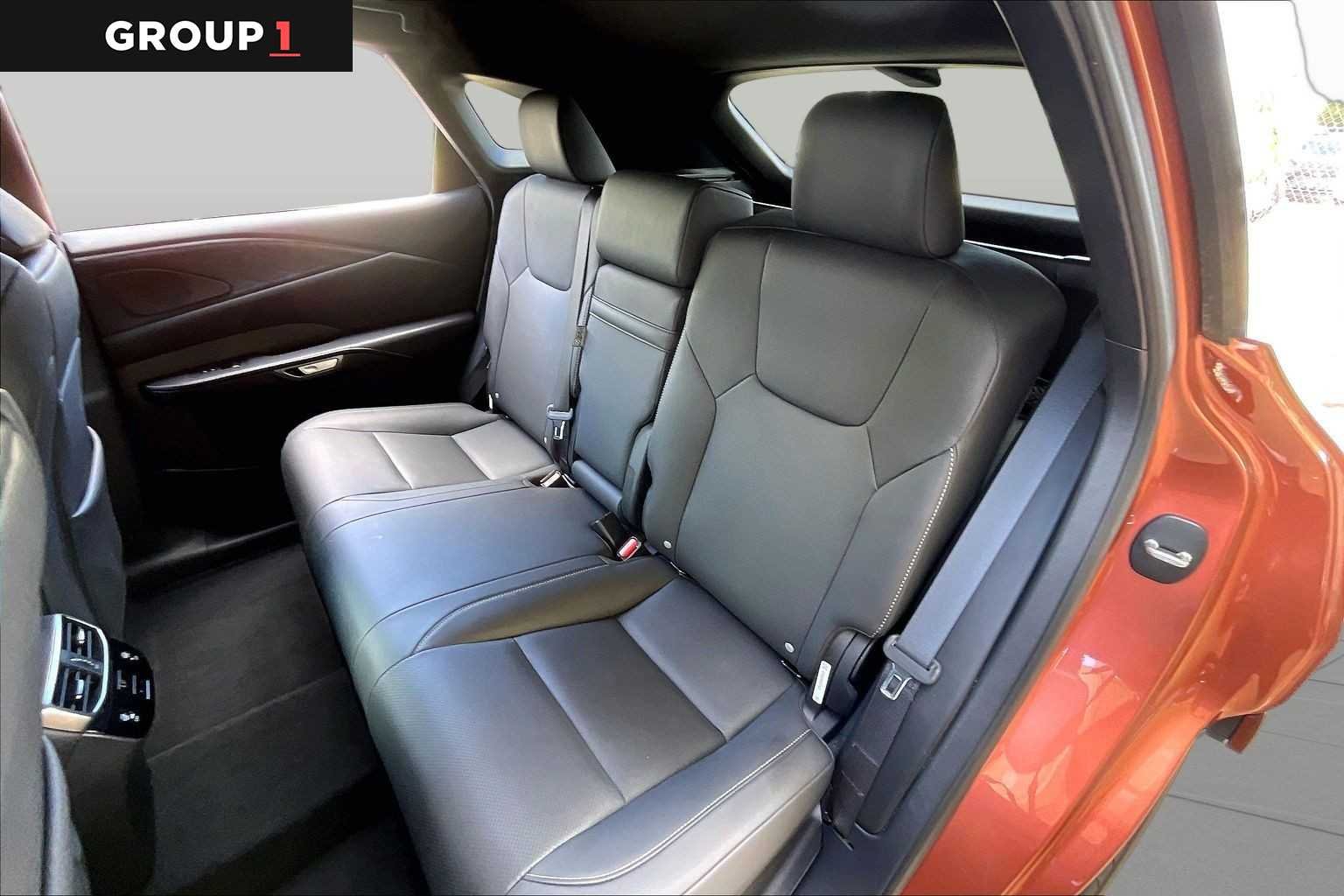 Used 2024 Copper Crest Lexus F SPORT Handling image 18