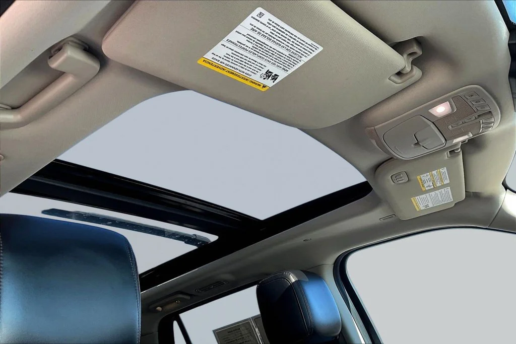 Used 2020 Black Ford Platinum image 30