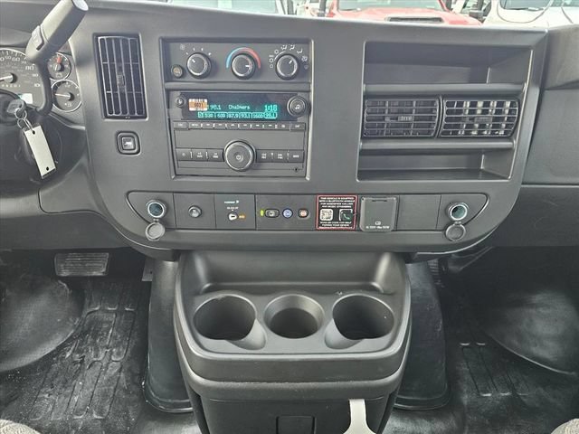2025 Chevrolet Express Cargo Work Van - Photo 11
