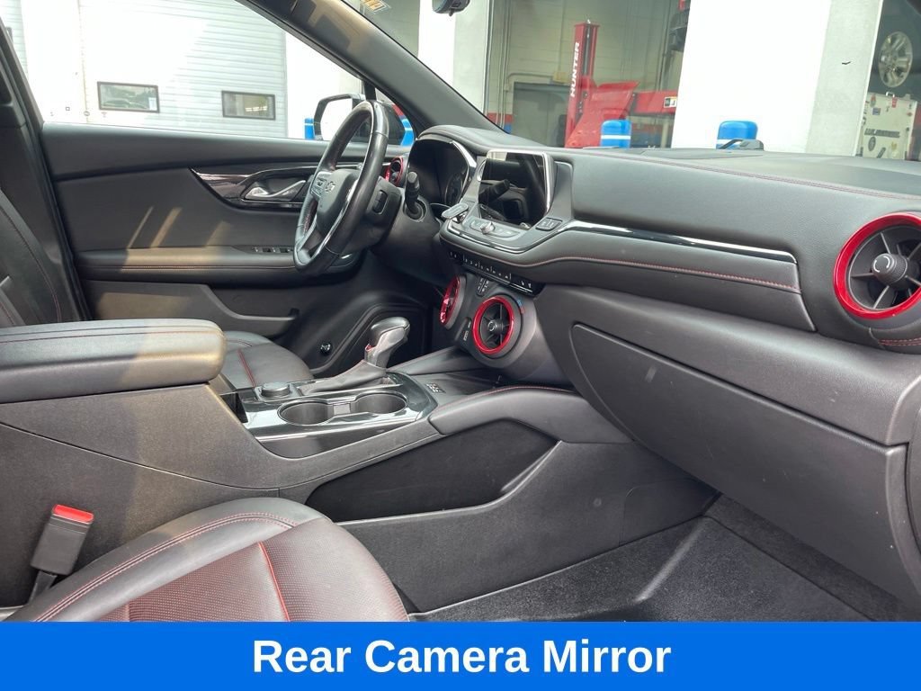 Used 2019 BLACK Chevrolet RS image 24