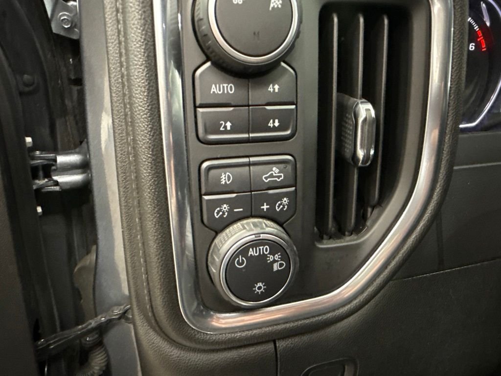 Used 2019 Gray Chevrolet LT image 26