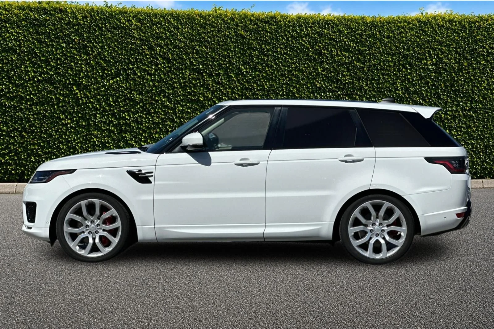 Used 2019  Land Rover Supercharged image 7