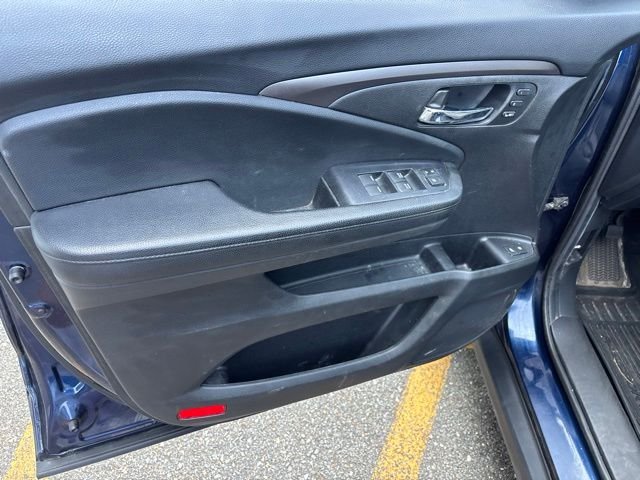 Used 2019 Blue Honda EX-L image 14