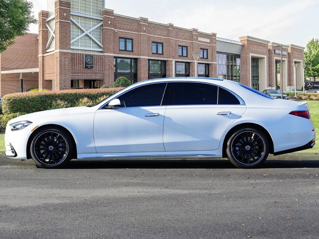 New 2026 MANUFAKTUR Moonlight White Magno Mercedes-Benz S 580 image 26