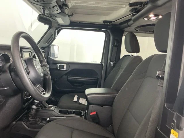 Used 2019 Gray Jeep Sport image 13
