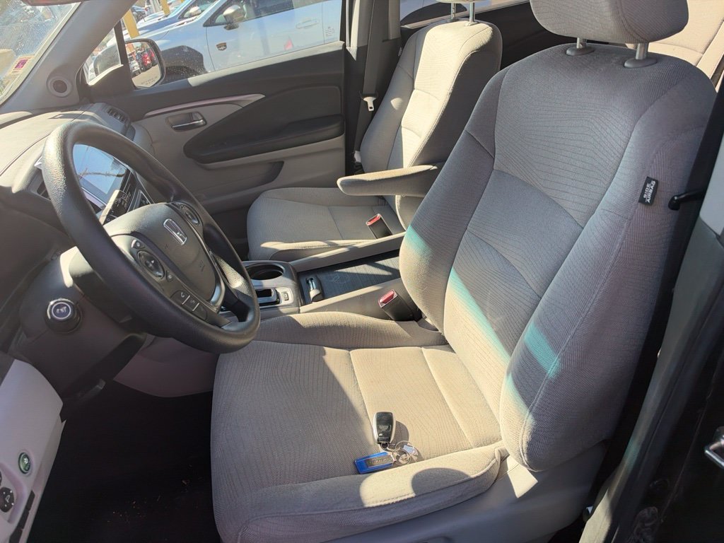 Used 2016  Honda EX image 15