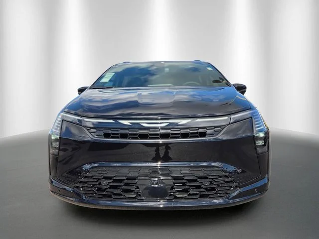 New 2027 Diamond Black Crystal Pearl-Coat Exterior Paint Chrysler Limited image 2