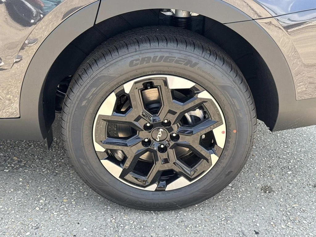 New 2026 Gray Kia S image 3