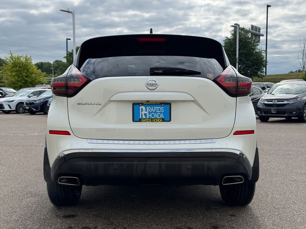 Used 2022 Pearl White Nissan S image 4