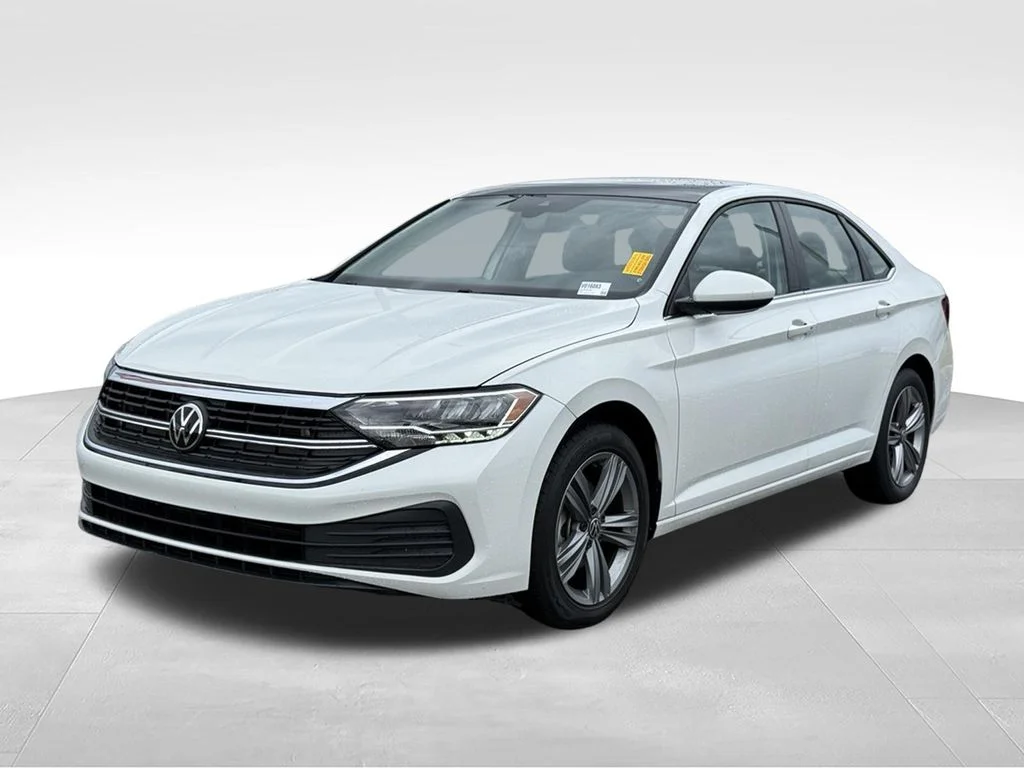 Used 2022 White Volkswagen 1.5T SE image 1