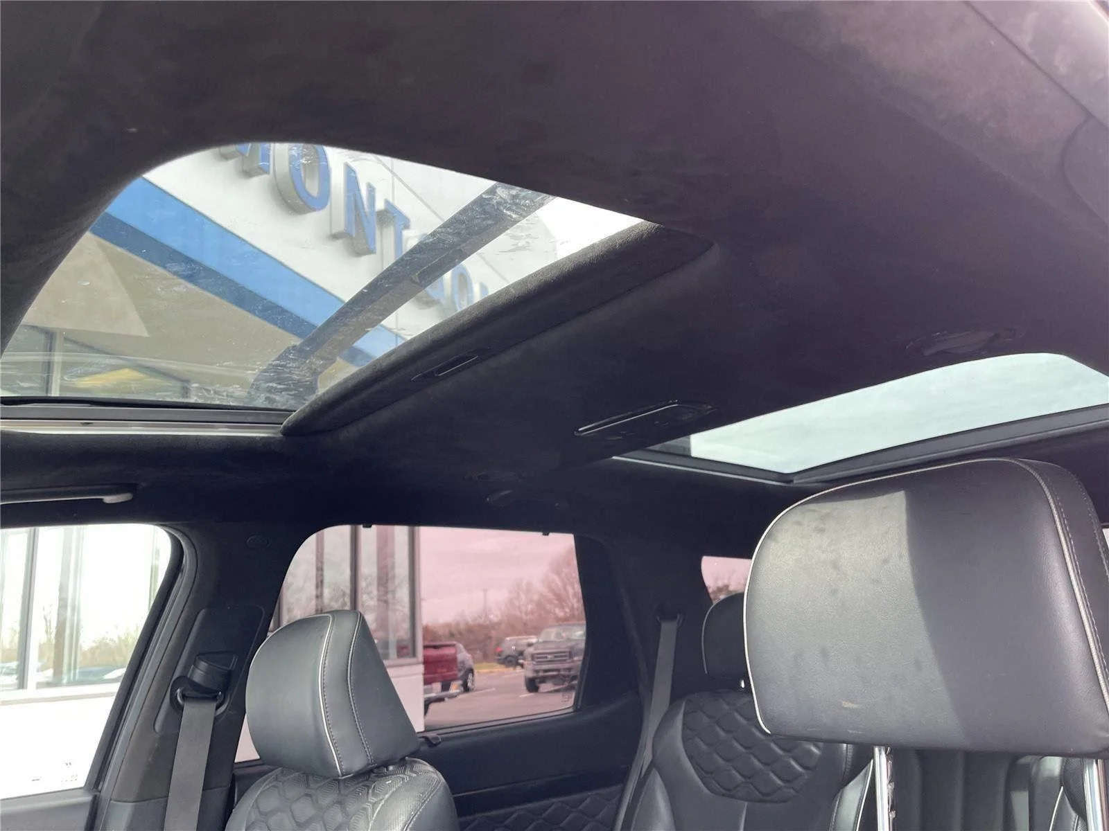 Used 2021 Black Hyundai Calligraphy image 27