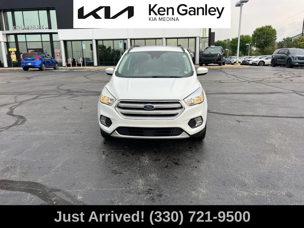 Used 2018 White Ford SE image 2