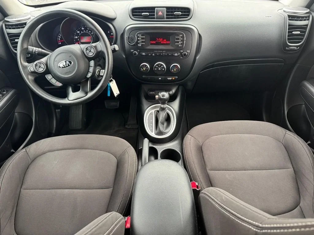 Used 2016 Latte Brown Kia Base image 11