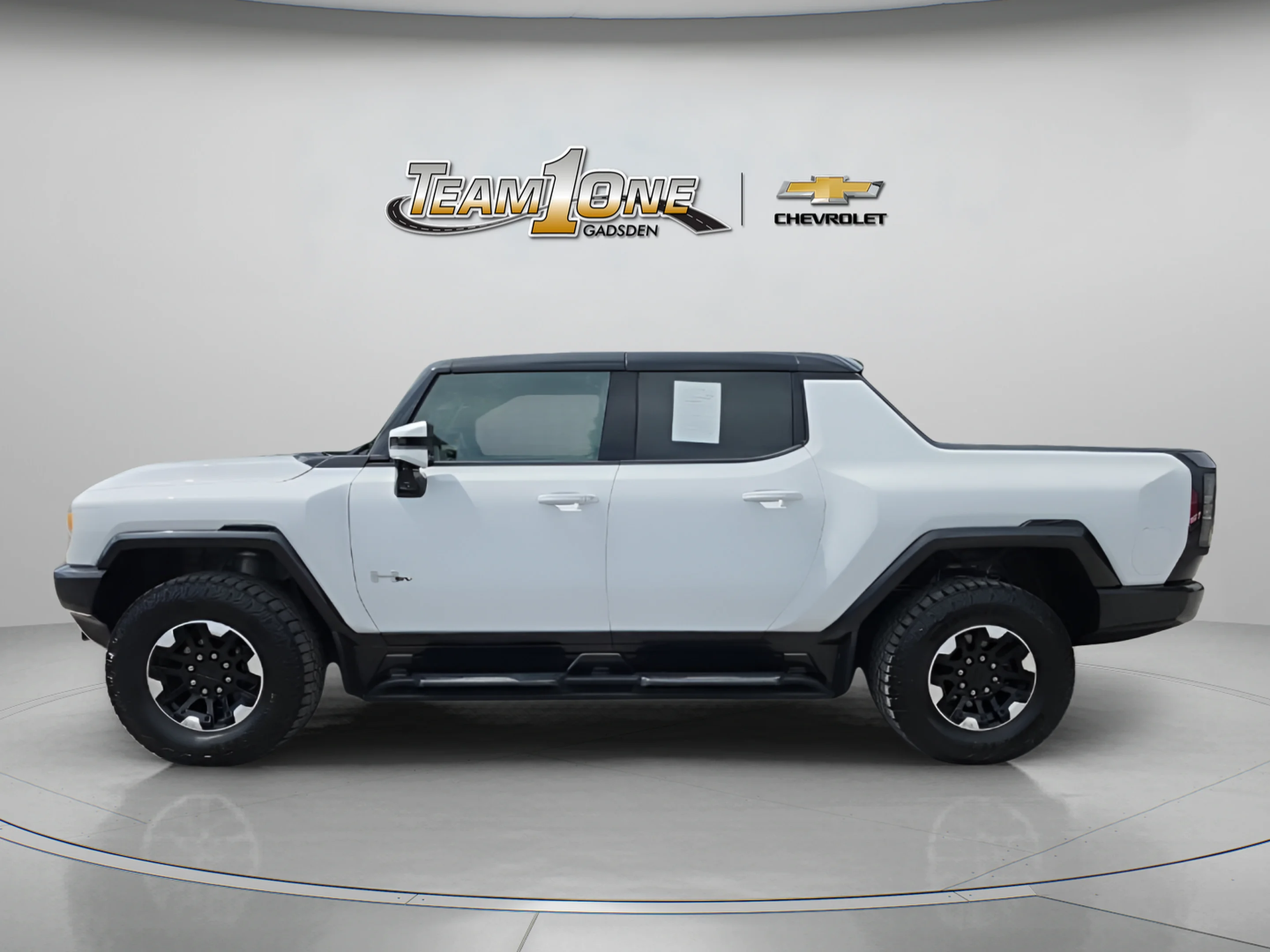 Used 2024 Interstellar White GMC 2X image 4