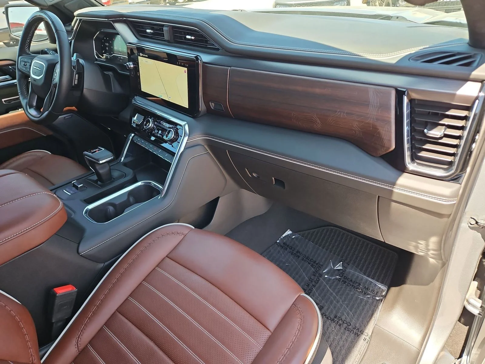 Used 2025 Sterling GMC Denali Ultimate image 28