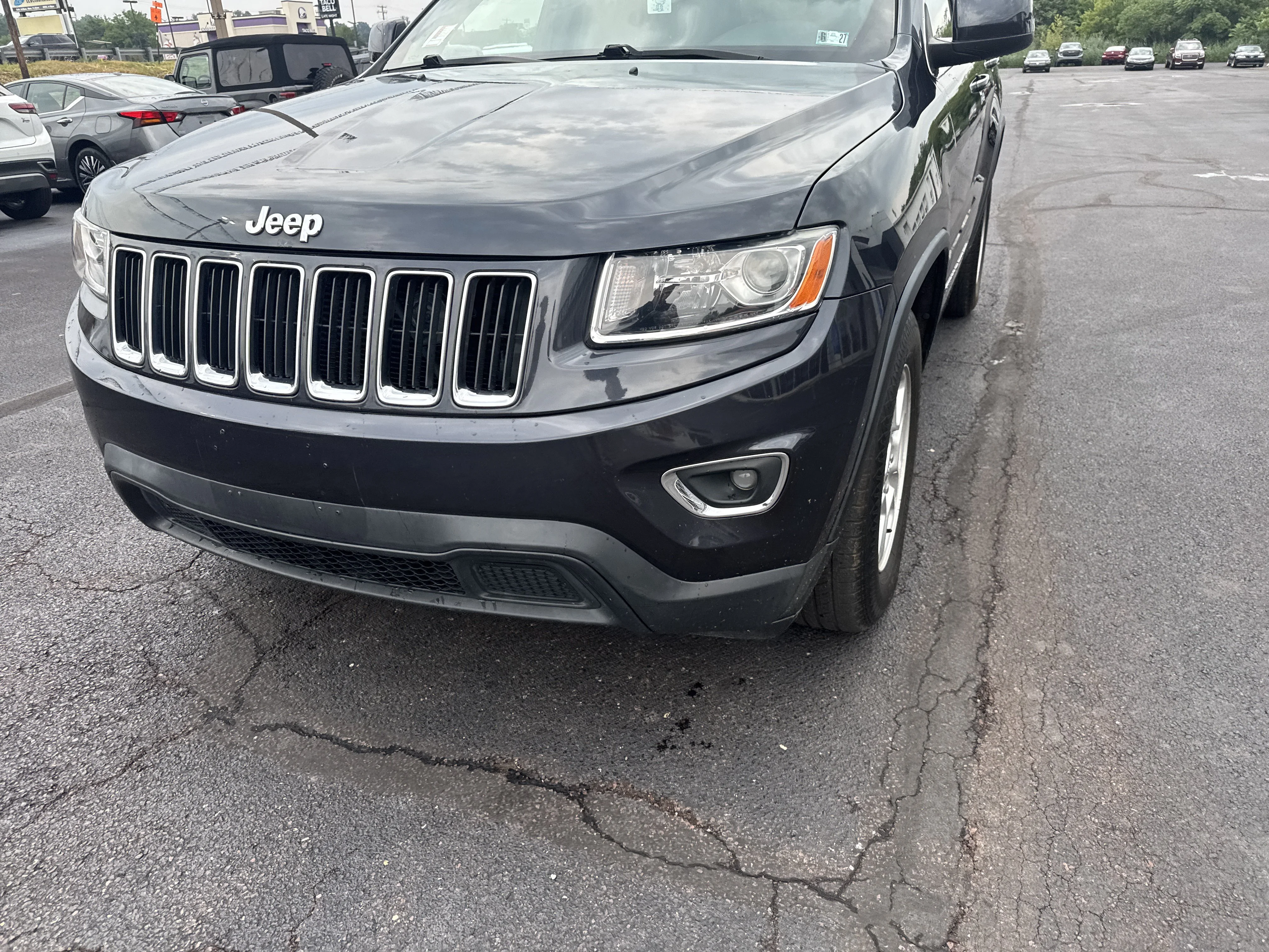 Used 2014 Maximum Steel Metallic Clearcoat Jeep Laredo image 10