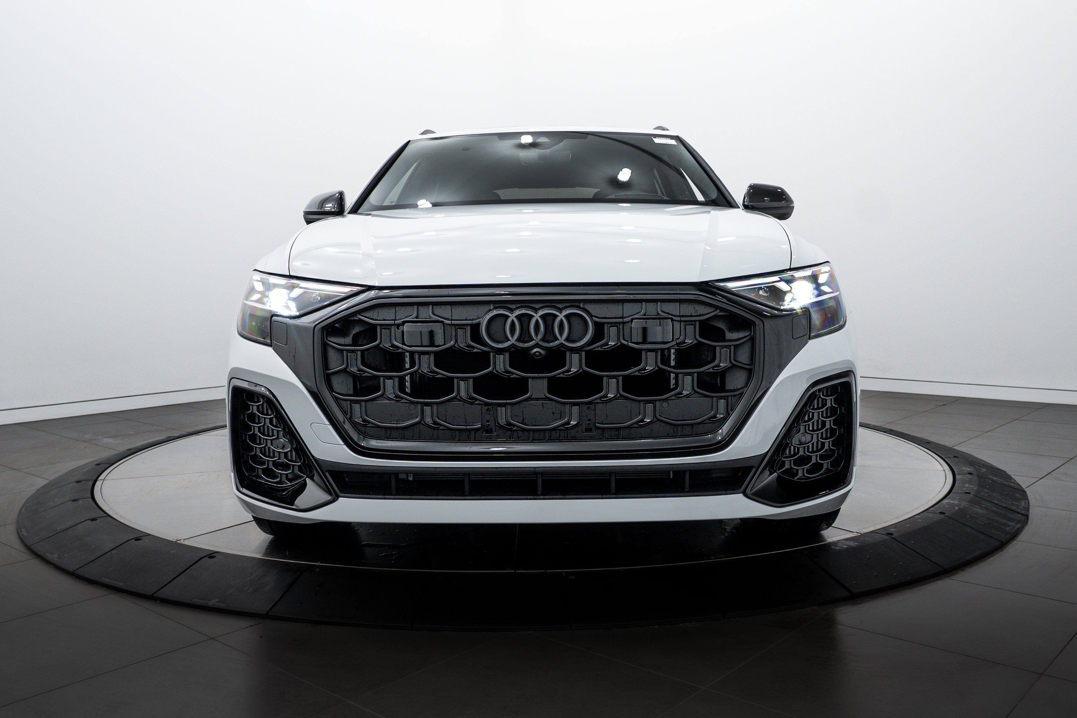2026 Audi SQ8 Prestige - Photo 25