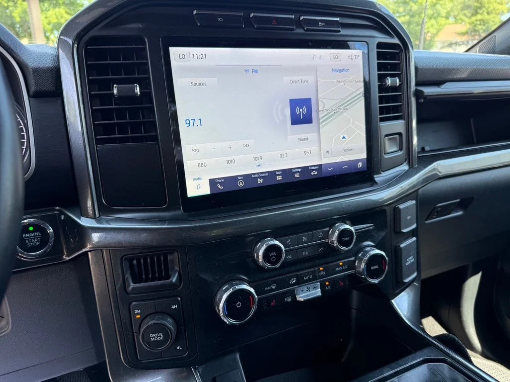 Used 2023 Black Ford XLT image 16