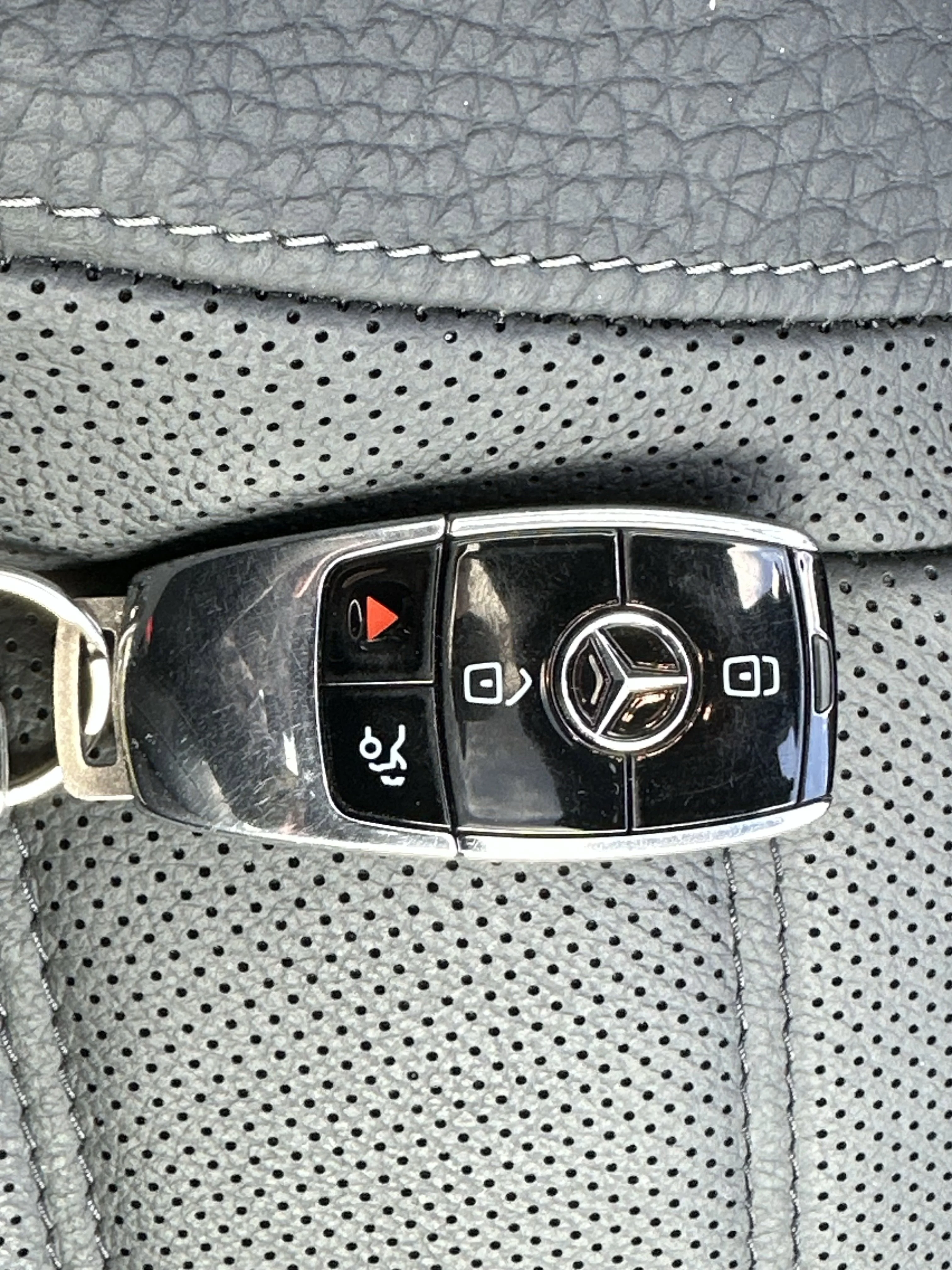 Certified Used 2026  Mercedes-Benz GLS 450 image 25