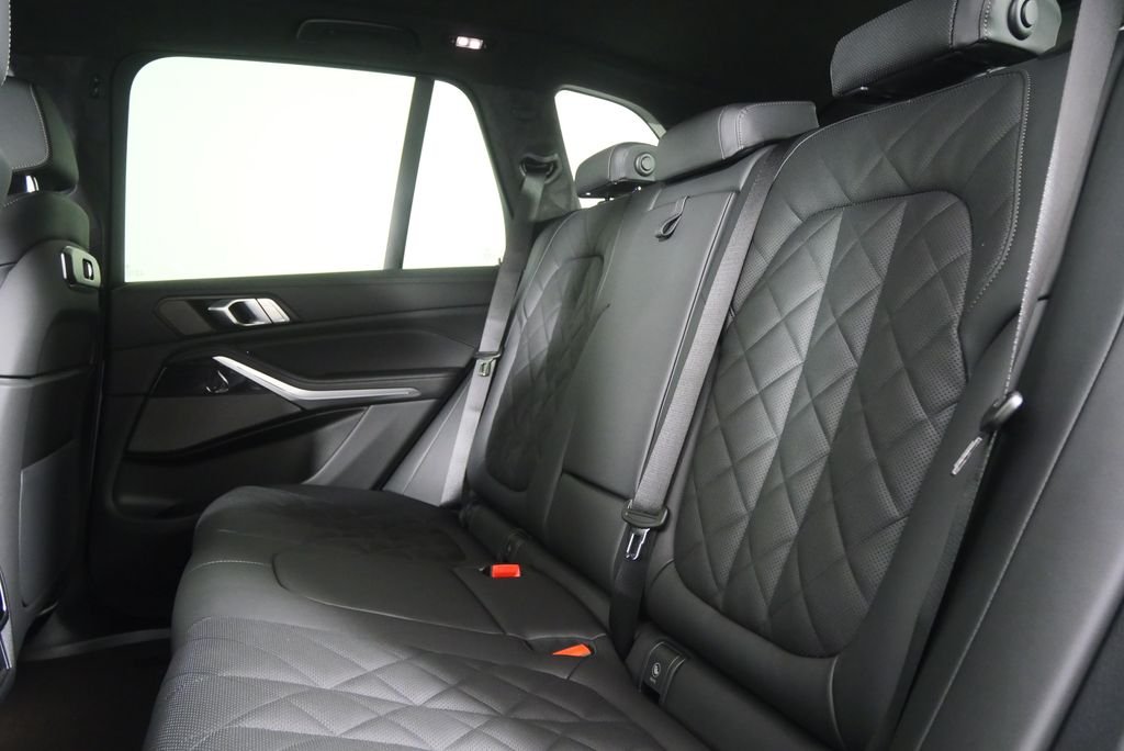 Used 2026 Brooklyn Grey Metallic BMW sDrive40i image 15