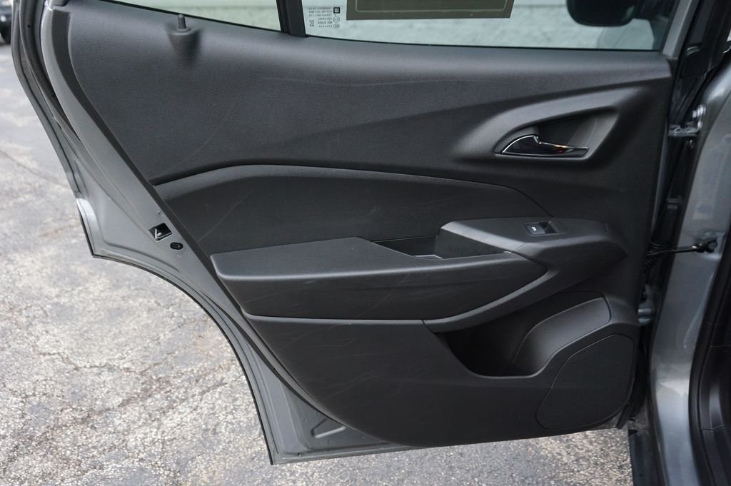 Used 2025 Gray Chevrolet LT image 24