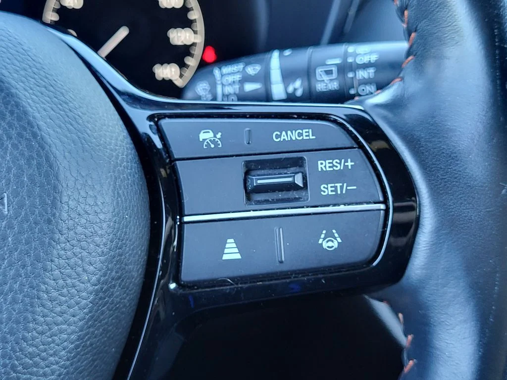 Used 2023 Platinum White Pearl Honda Sport image 11