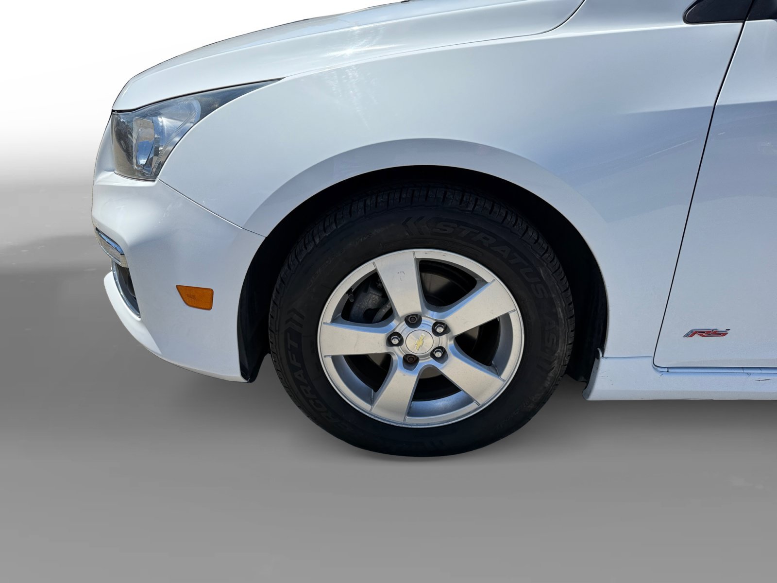 Used 2016 Summit White Chevrolet 1LT image 9