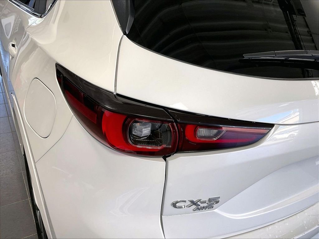 Used 2025 White Mazda 2.5 S Preferred Package image 34