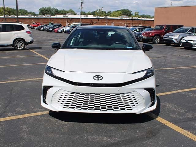 Used 2025 White Toyota XSE image 3
