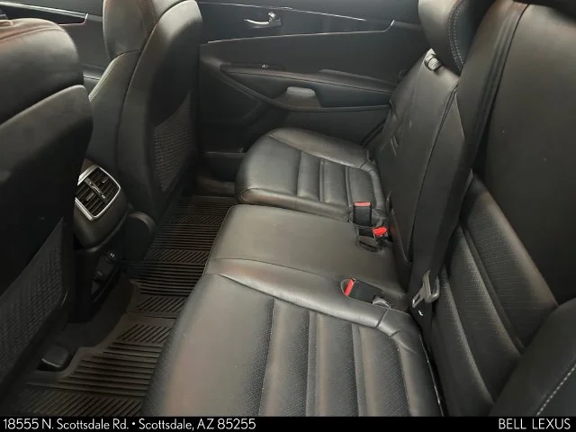 Used 2017 White Kia EX image 17