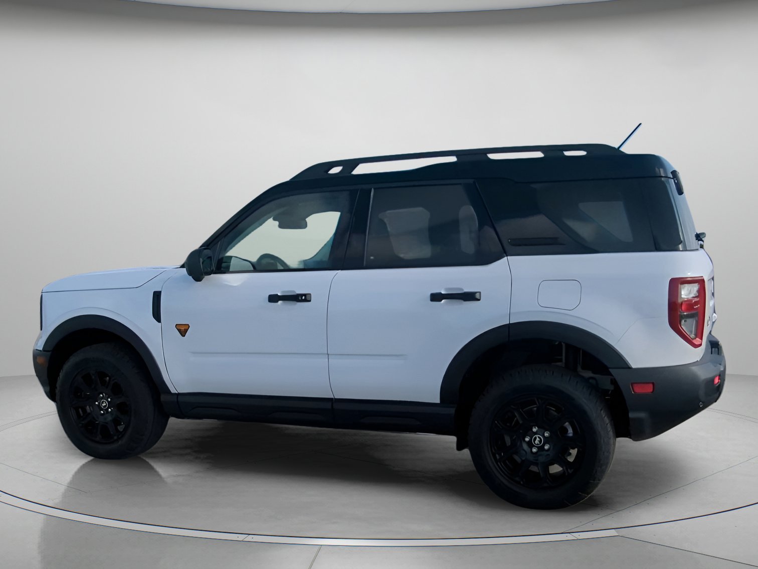 New 2026 Oxford White Ford Badlands® image 15