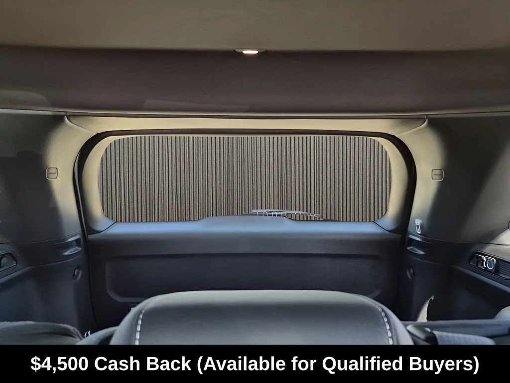 New 2026 Bright White Clear-Coat Exterior Paint Jeep Laredo X image 28