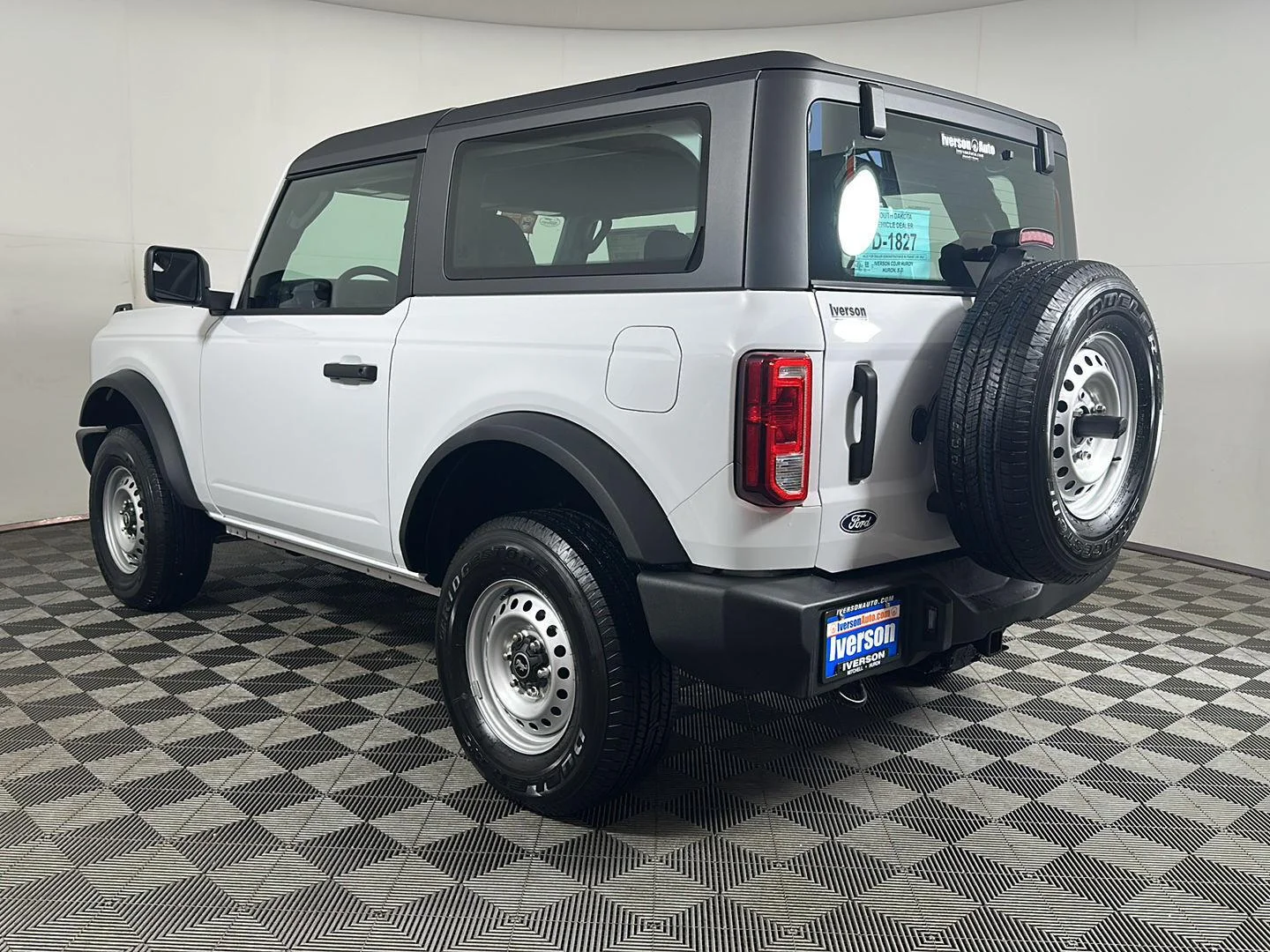 New 2026 Oxford White Ford Base image 7