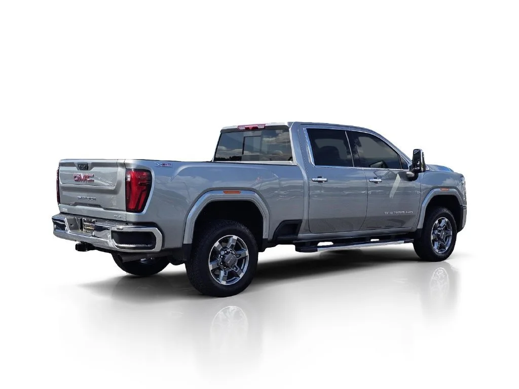 Used 2025 Sterling Metallic GMC SLT image 9