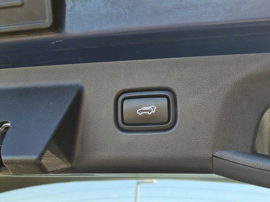 Used 2024 Blue Hyundai SEL image 14