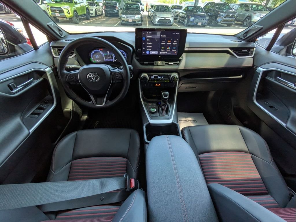 2024 Toyota RAV4 XSE - Photo 11