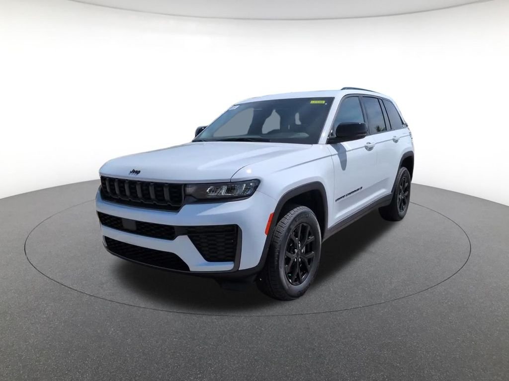 New 2026 White Jeep Altitude image 2