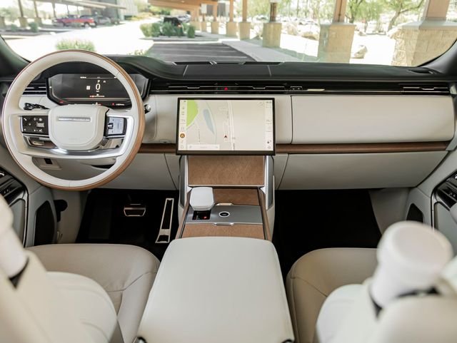 Used 2025 Icy White Gloss Land Rover SV image 20
