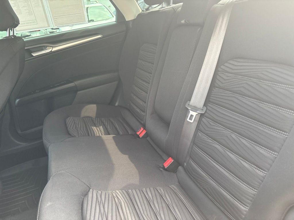 Used 2016 White Ford SE image 25
