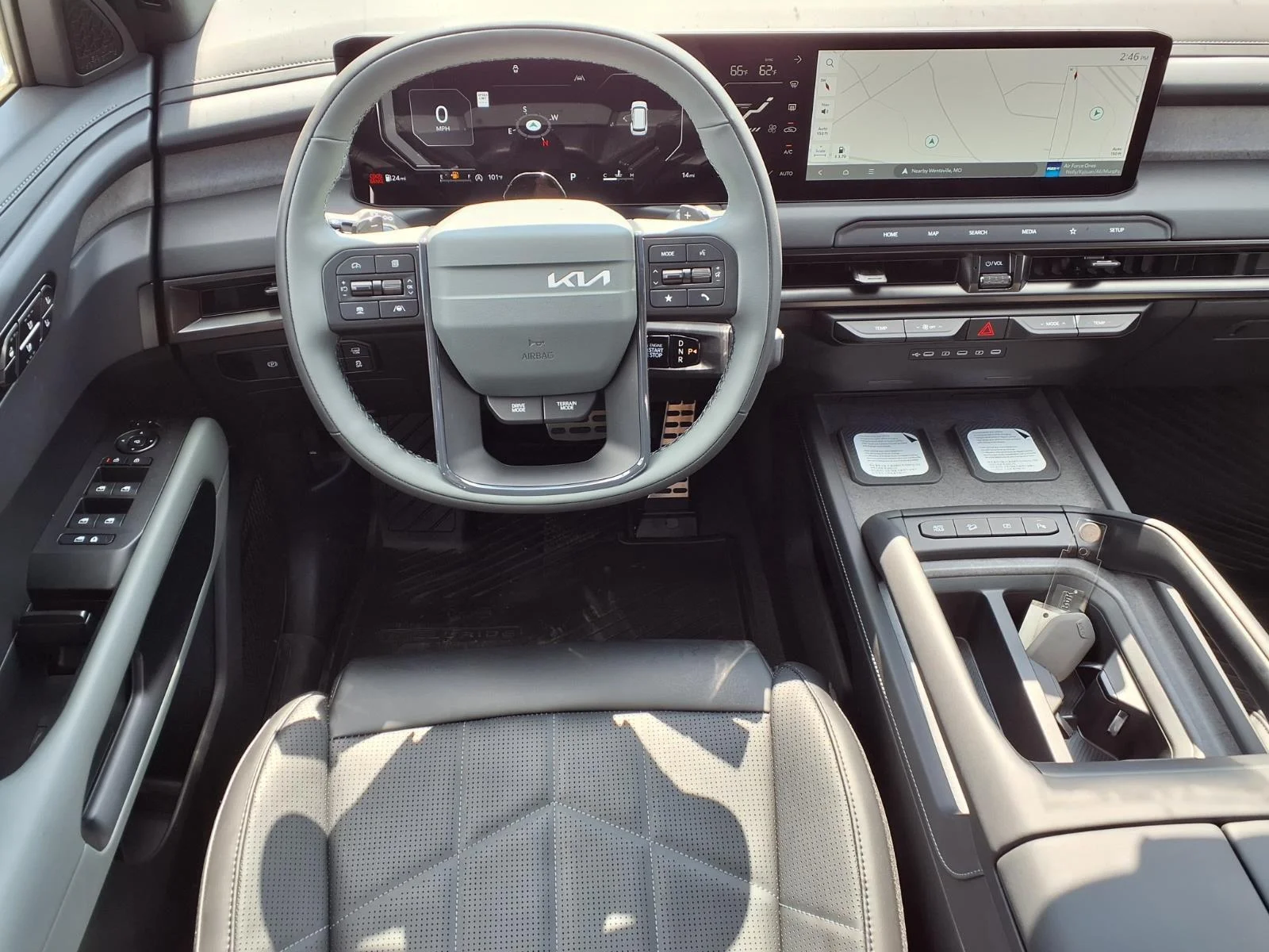 New 2027 Glacial White Pearl Kia X-Line SX image 4