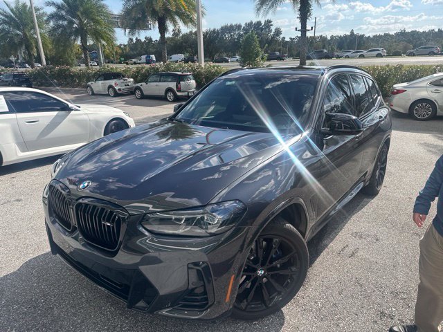 Used 2023  BMW M40i image 3