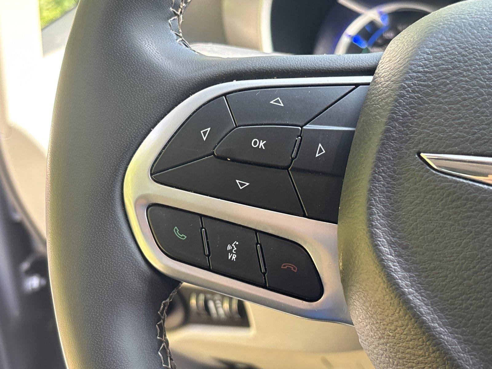 Used 2023 Ceramic Gray Clearcoat Chrysler Hybrid Touring L image 19