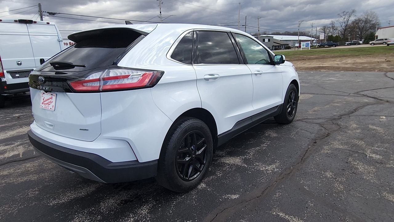 Used 2024 Oxford White Ford SEL image 8