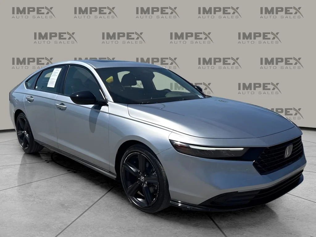 Used 2025 Silver Honda Sport-L image 7