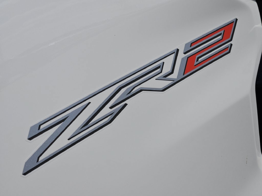 2026 Chevrolet Colorado ZR2 - Photo 8