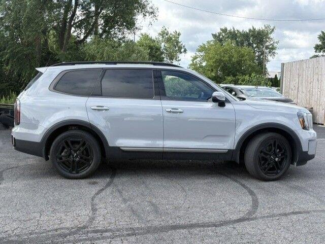 Used 2023 Wolf Gray Kia EX X-Line image 16