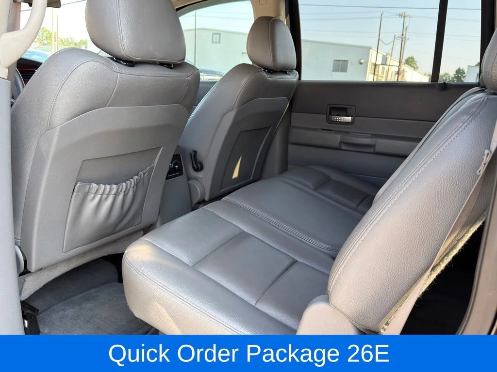 Used 2004 Black Dodge SLT image 11