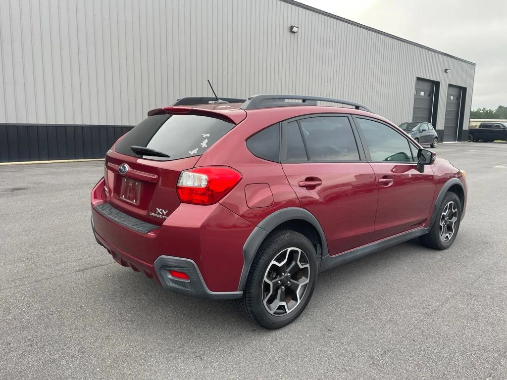 Used 2015 Red Subaru 2.0i Limited image 8
