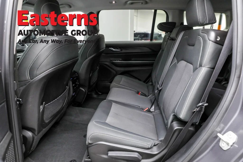 Used 2023 Gray Jeep Laredo image 22